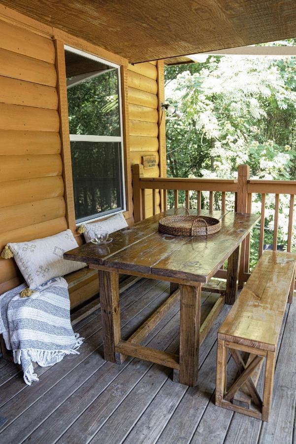 Remodelled Cabin! Great Location! Hébergement de vacances